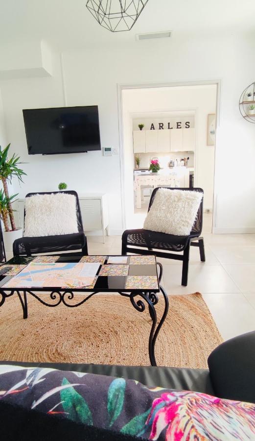 Le Jardin Arlesien - Parking Apartment ภายนอก รูปภาพ