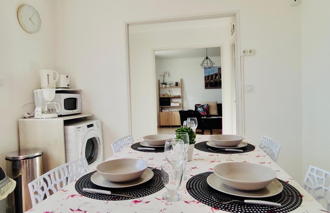 Le Jardin Arlesien - Parking Apartment ภายนอก รูปภาพ